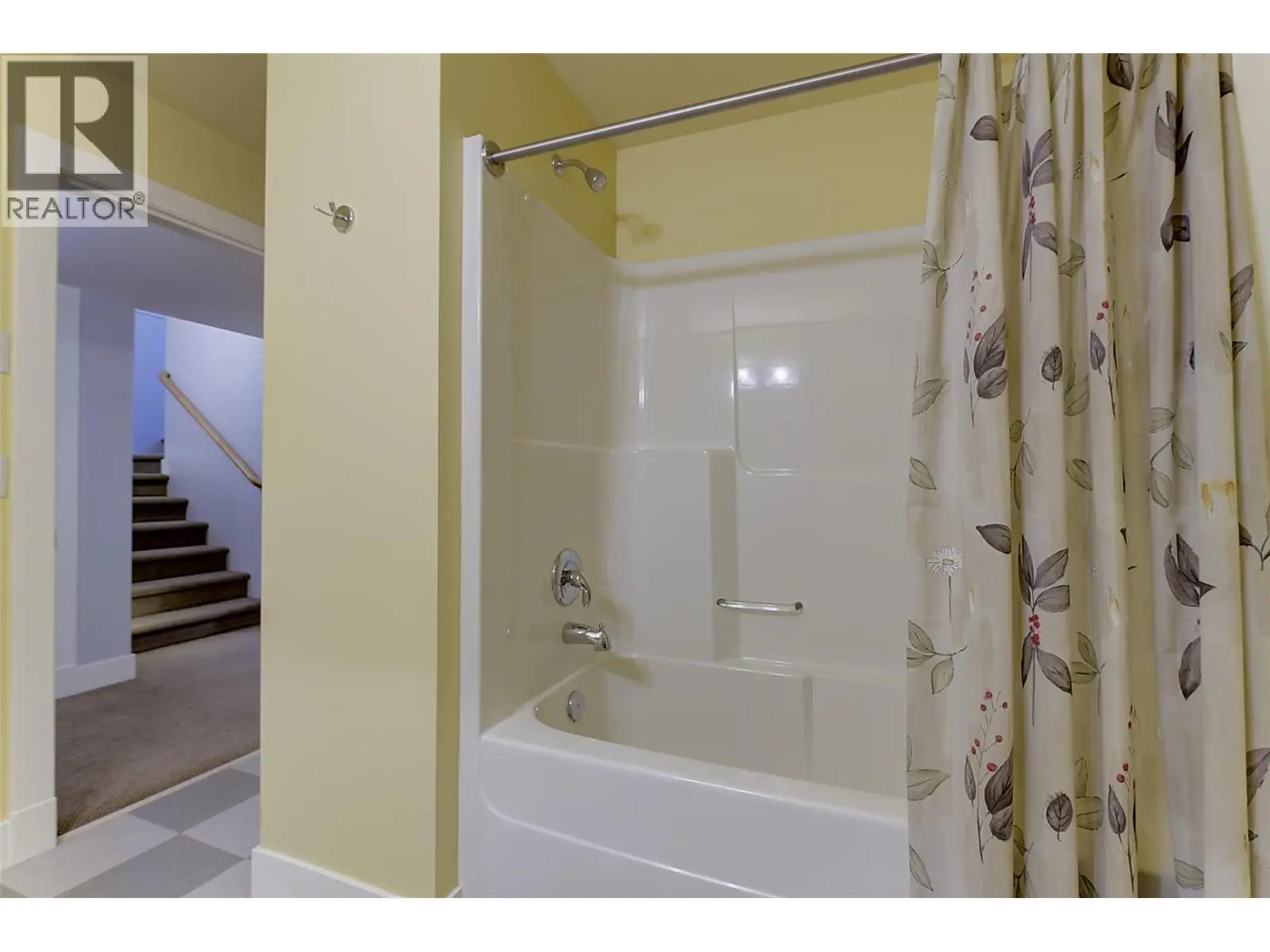 182 Terrace Hill Court. Kelowna, British Columbia