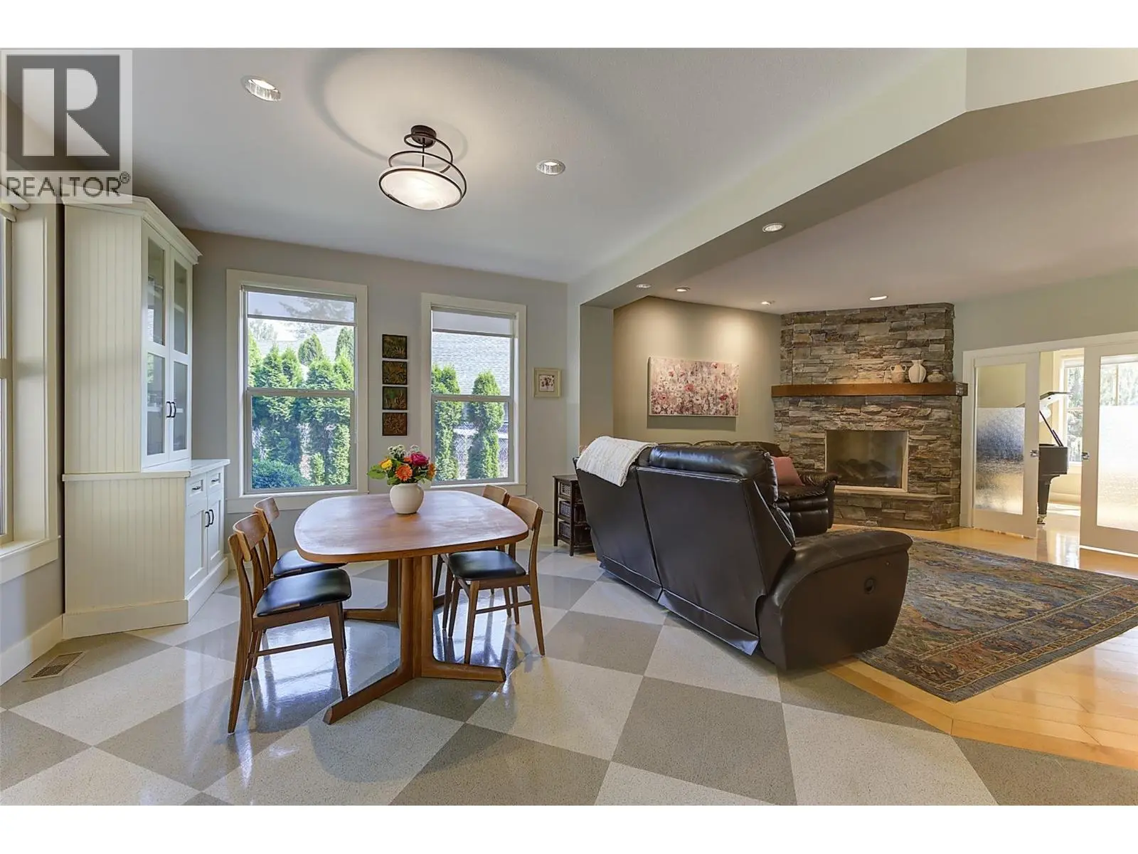 182 Terrace Hill Court. Kelowna, British Columbia