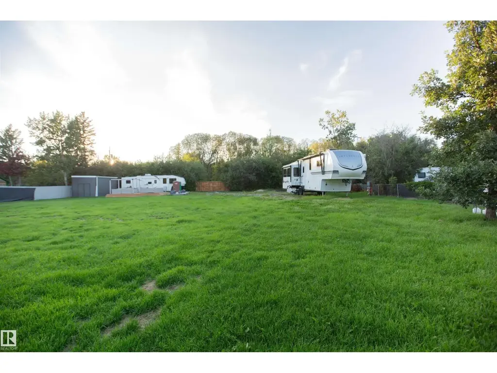 #26 4325 Lakeshore Rd, Rural Parkland County