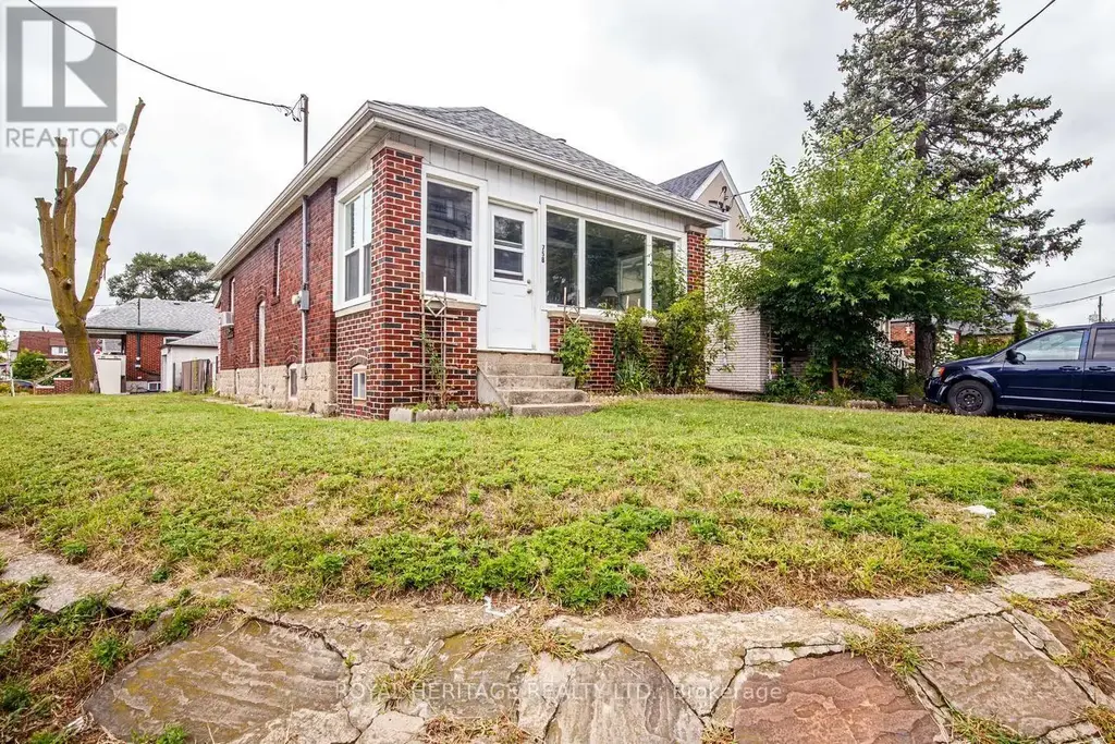 758 Jane Street, Toronto (Rockcliffe-Smythe)