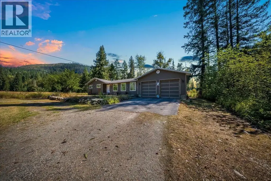 317 Rose Road, Salmo