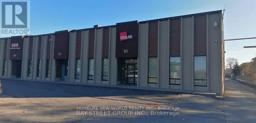 85 Steelcase Road E, Markham (Milliken Mills West)