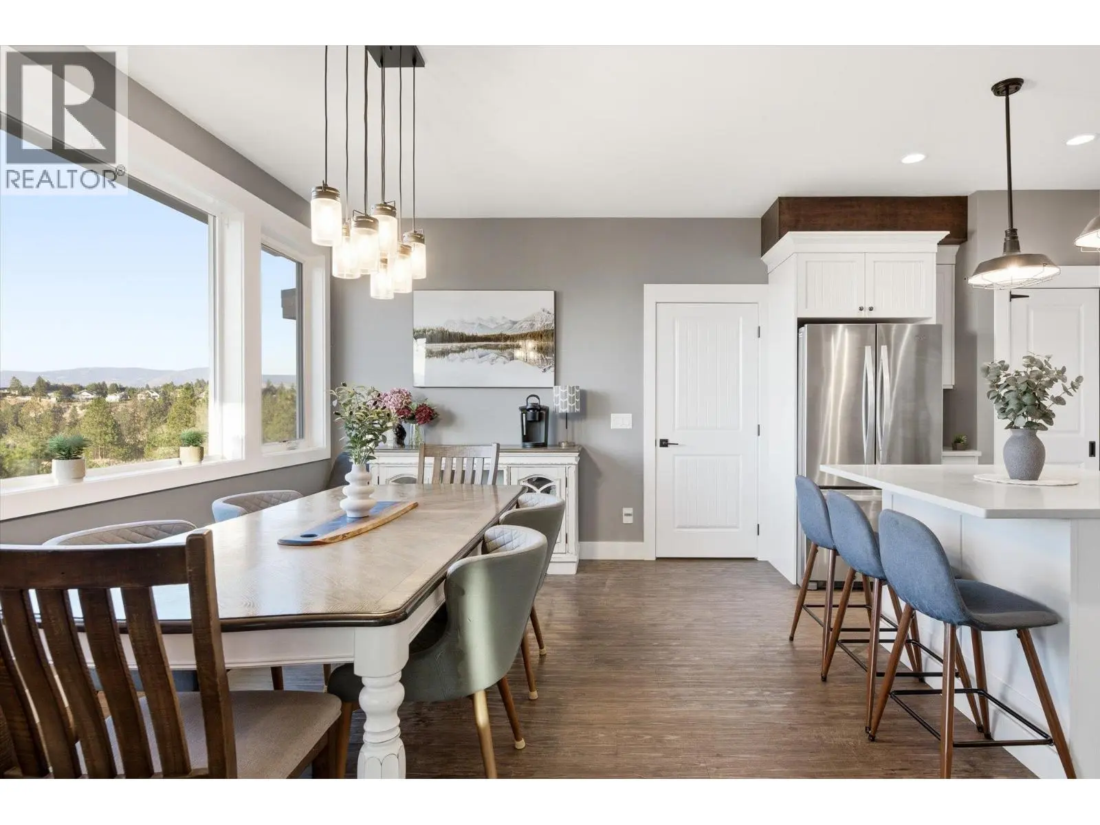 1160 Goldfinch Place. Kelowna, British Columbia