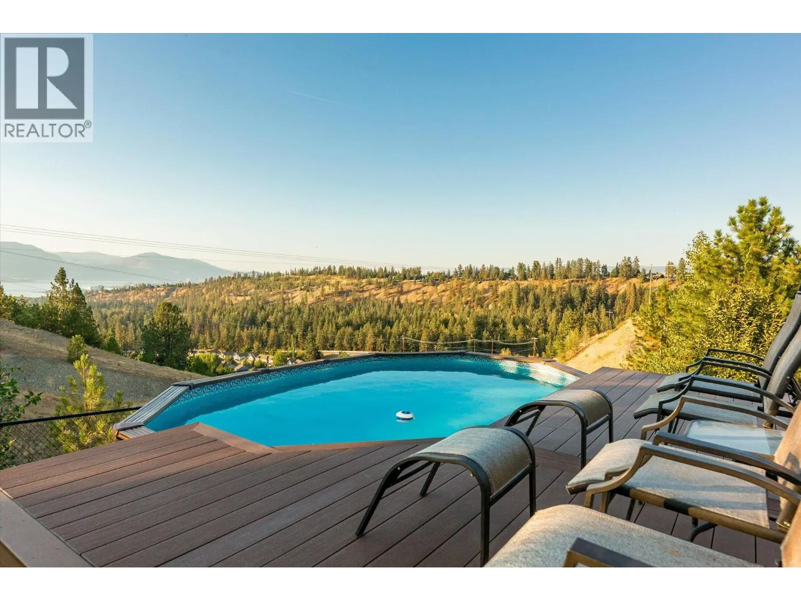 1160 Goldfinch Place. Kelowna, British Columbia