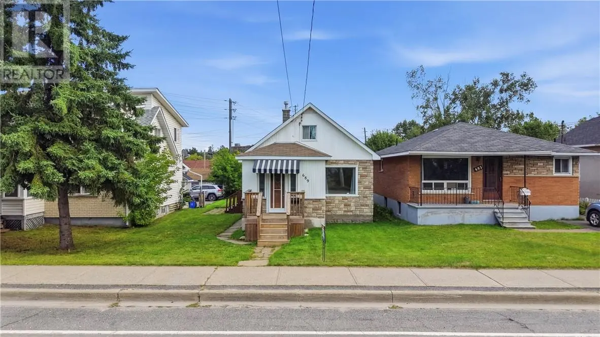 689 Ontario Street, Sudbury