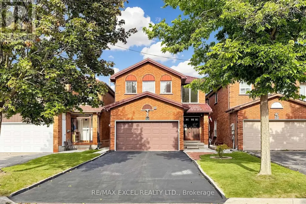 33 Wharton Square, Toronto (Milliken)