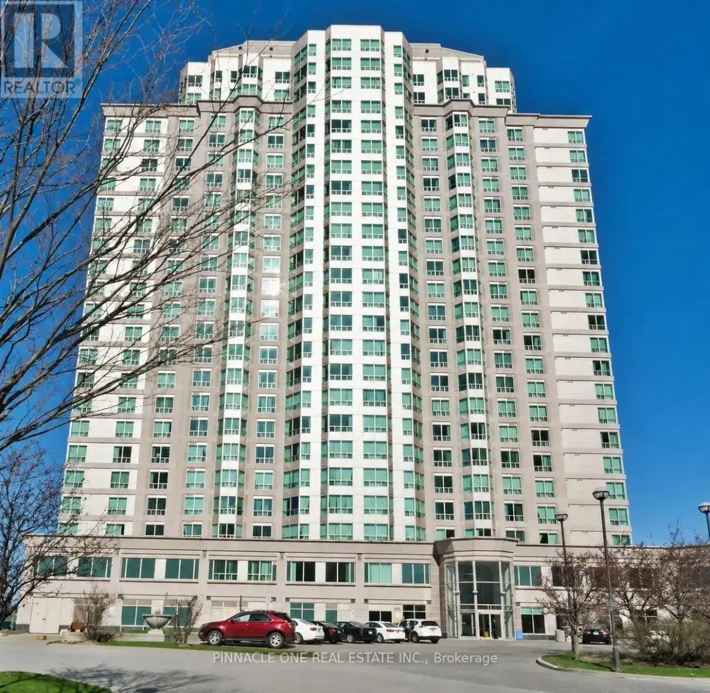 Ph101 - 11 Lee Centre Drive, Toronto (Woburn)