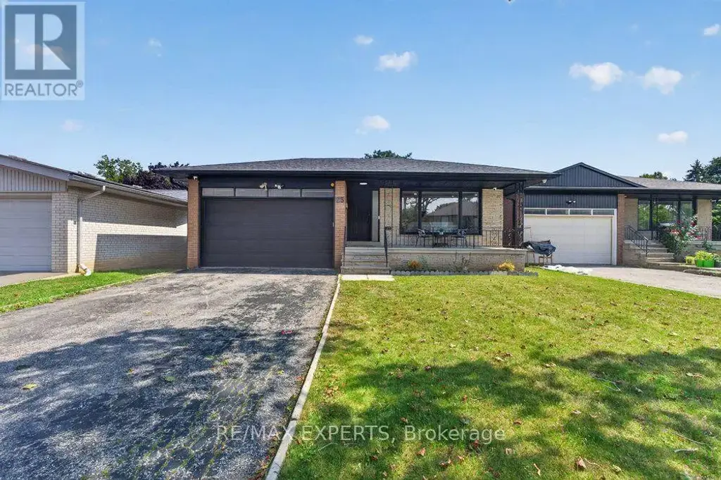 23 Collingdale Road, Toronto (Mount Olive-Silverstone-Jamestown)