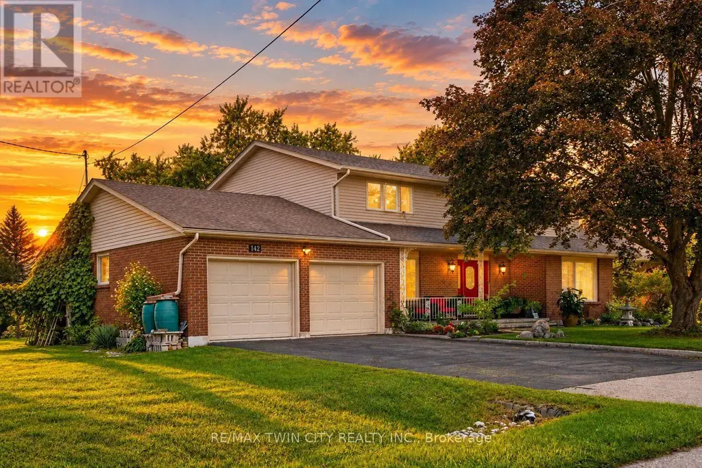 142 Carson Drive, Kitchener