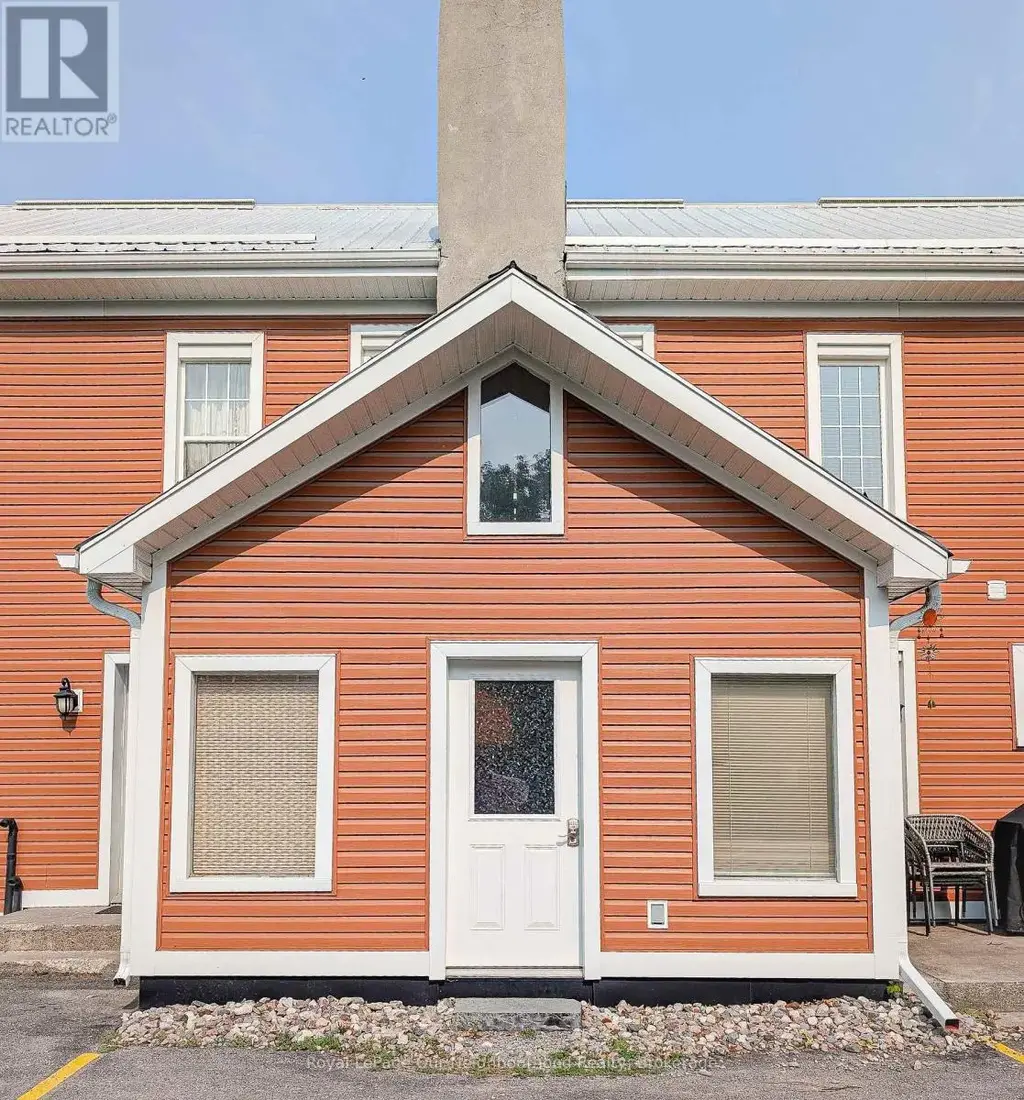 D - 1 Lake Street, Prince Edward County (Picton Ward)