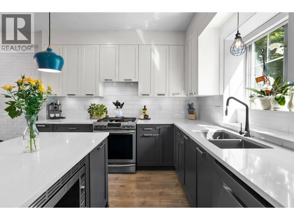 4 188 Wood Street, New Westminster