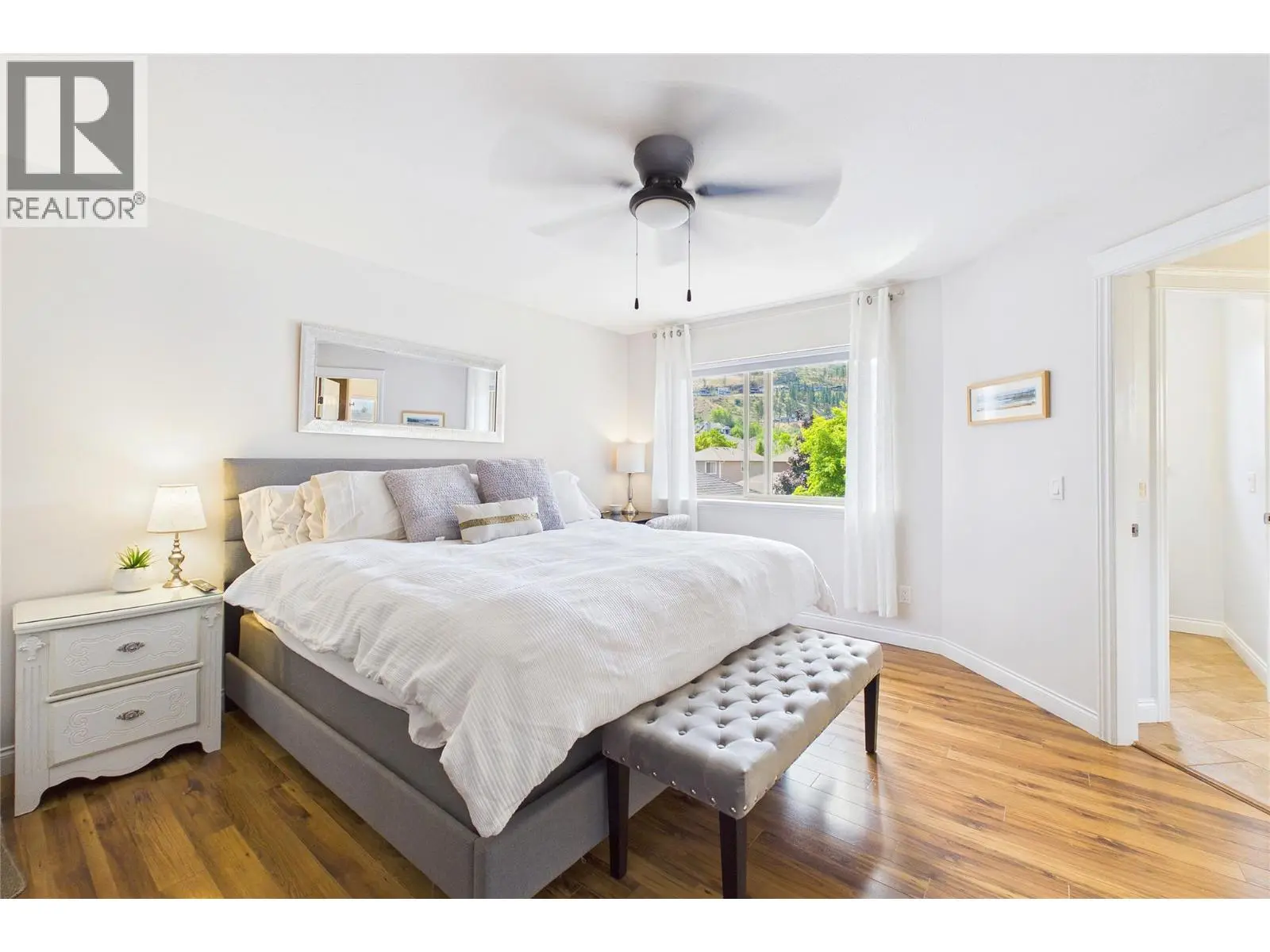 307 Mccarren Avenue. Kelowna, British Columbia