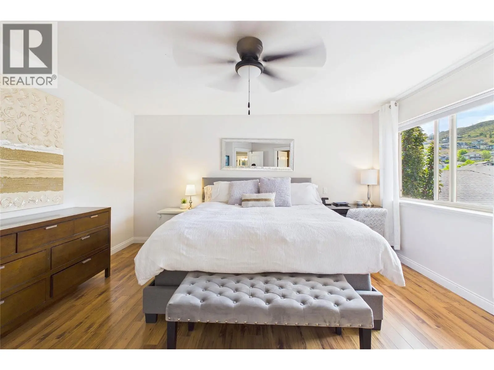 307 Mccarren Avenue. Kelowna, British Columbia