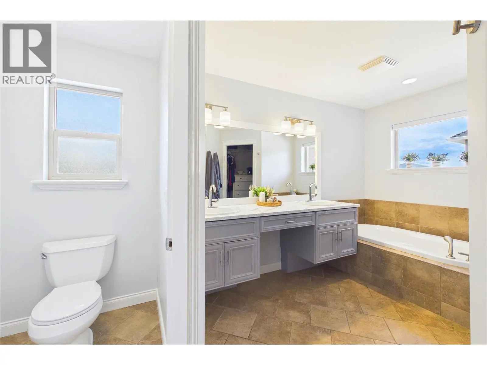 307 Mccarren Avenue. Kelowna, British Columbia