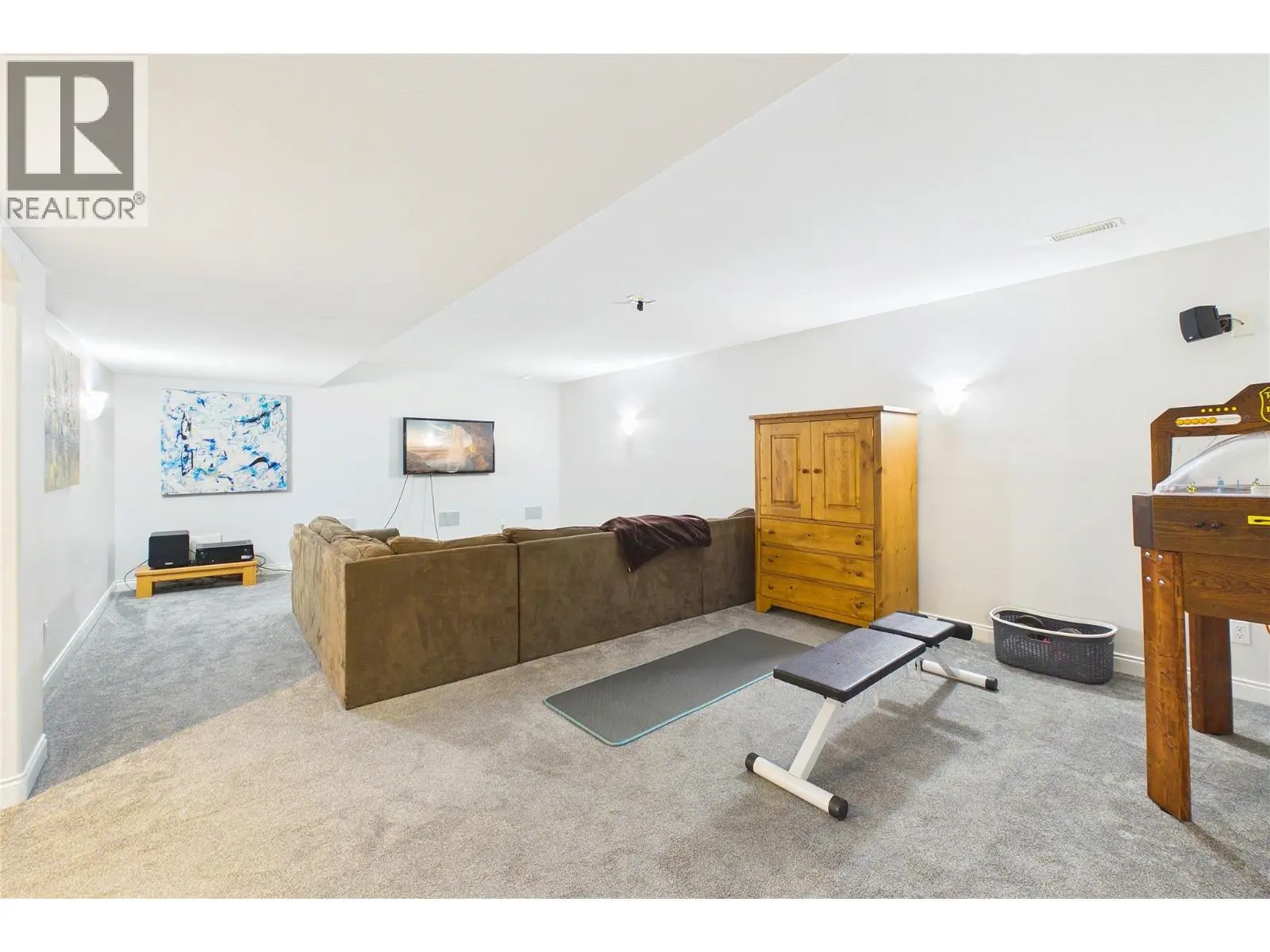 307 Mccarren Avenue. Kelowna, British Columbia