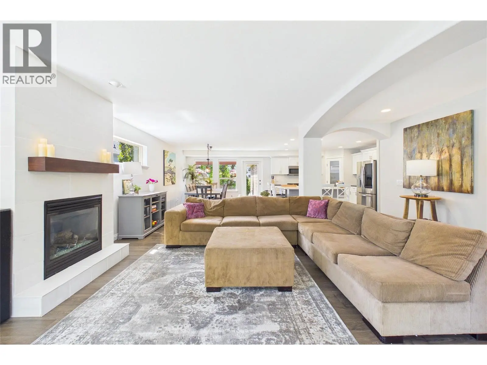 307 Mccarren Avenue. Kelowna, British Columbia
