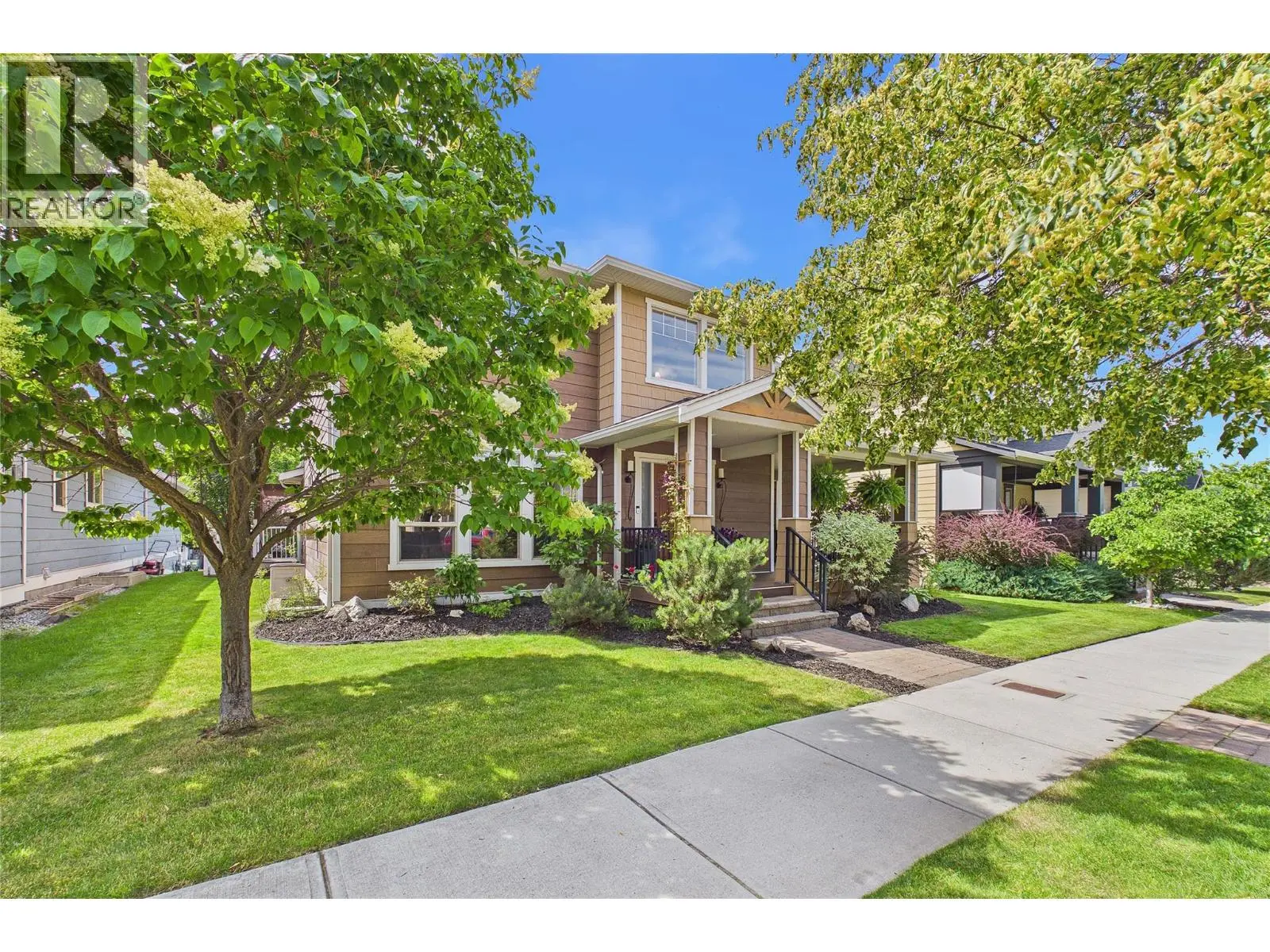 307 Mccarren Avenue. Kelowna, British Columbia