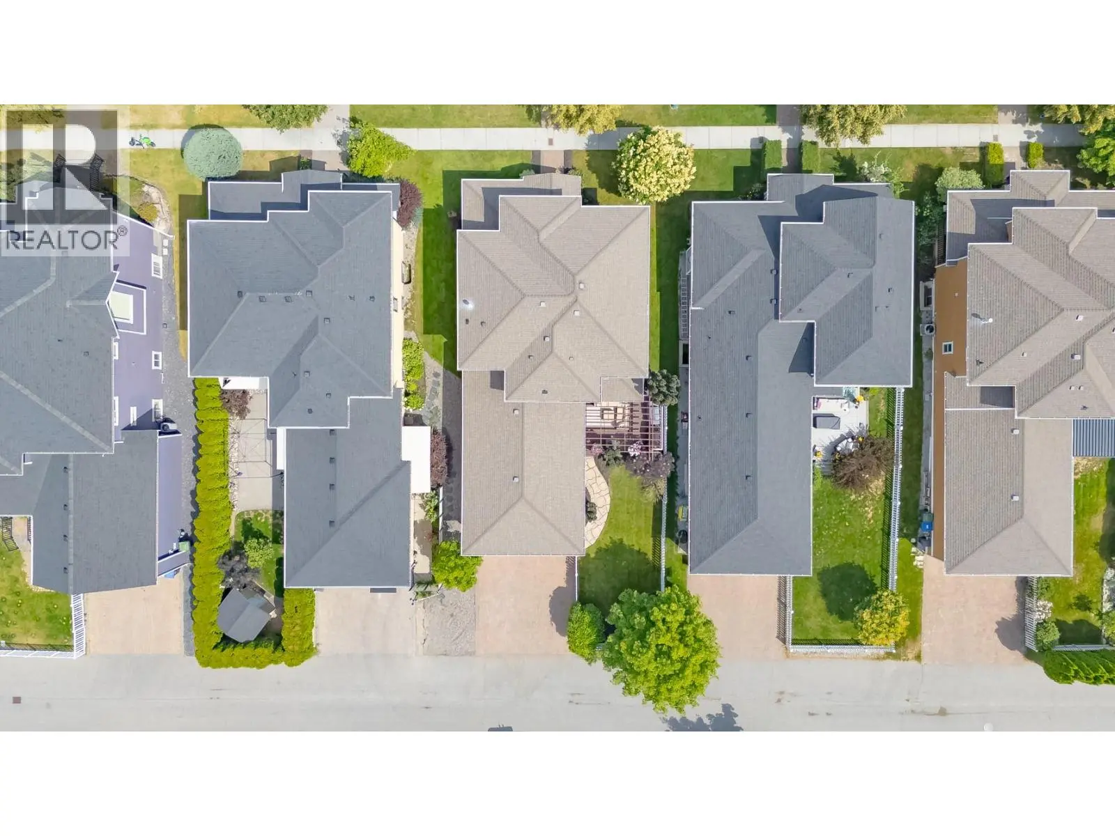 307 Mccarren Avenue. Kelowna, British Columbia