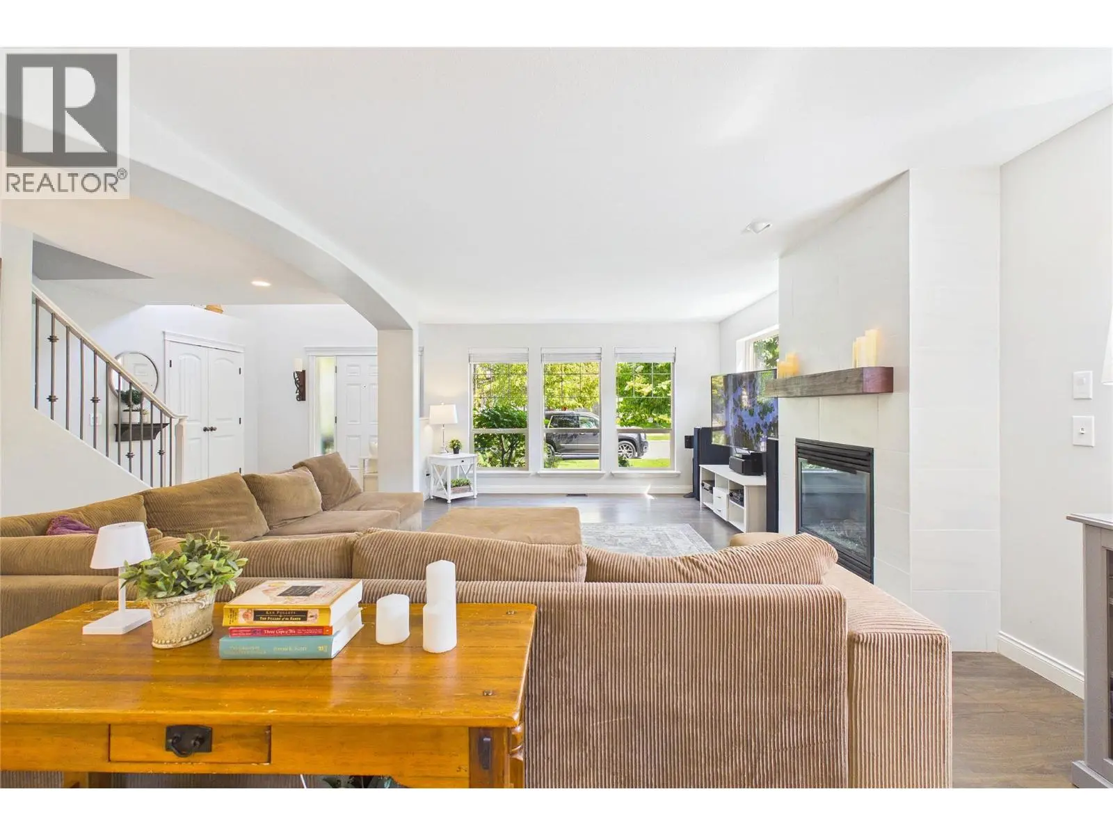 307 Mccarren Avenue. Kelowna, British Columbia
