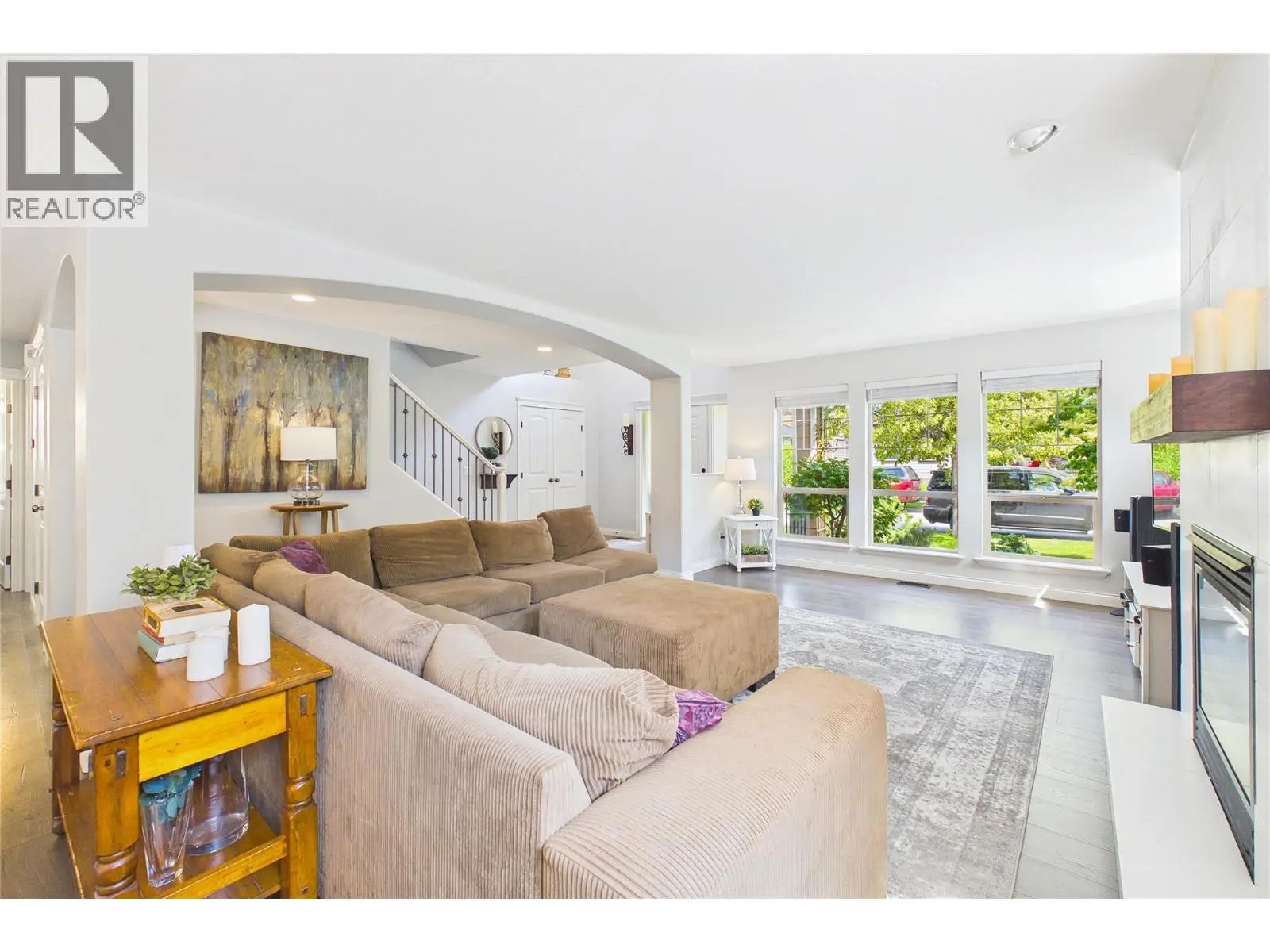 307 Mccarren Avenue. Kelowna, British Columbia