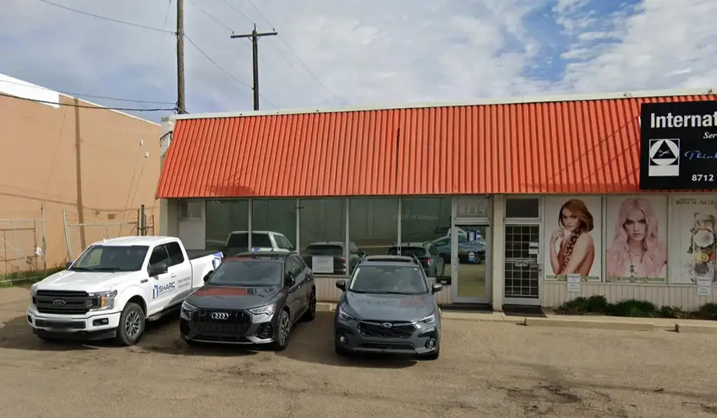 8714 Yellowhead Trail, Edmonton