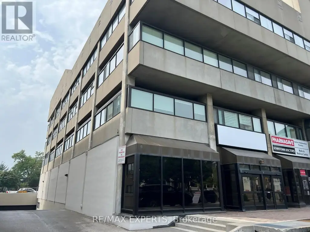 110 - 720 Spadina Avenue, Toronto (University)