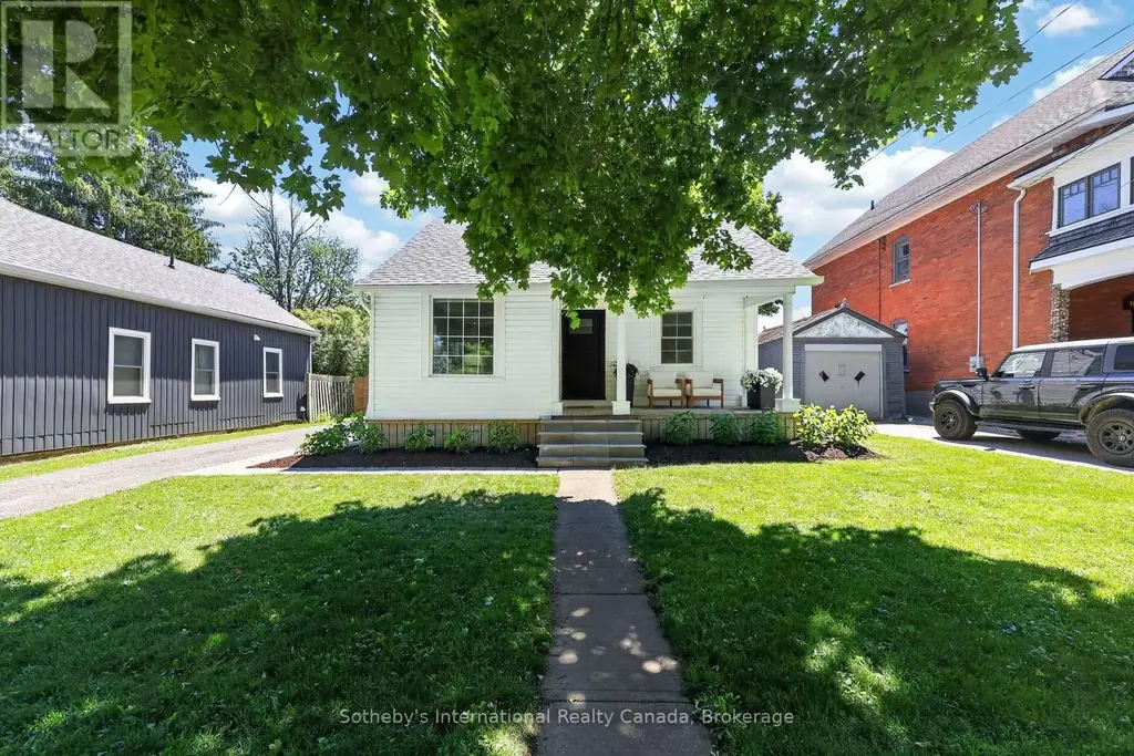 131 Bruce Street S, Blue Mountains
