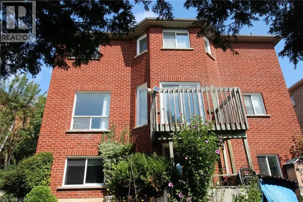 144 Huntingwood Avenue Unit# Bsmt, Dundas
