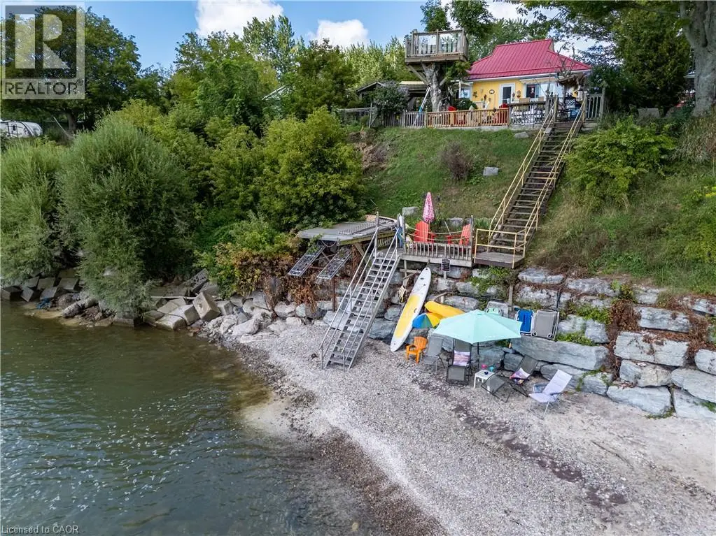 23 Nature Line, Lowbanks