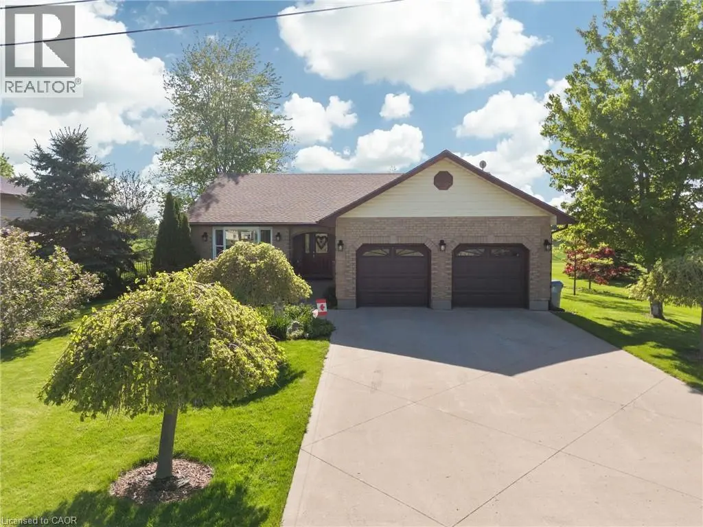 34381 Denfield Road, Clandeboye