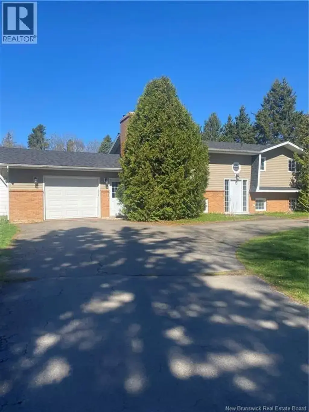 153 Cormier Village Road, Grand-Barachois
