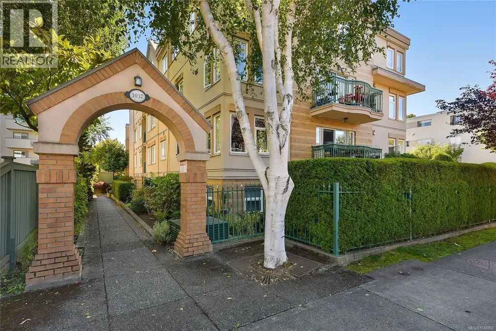 204 1037 Richardson St, Victoria