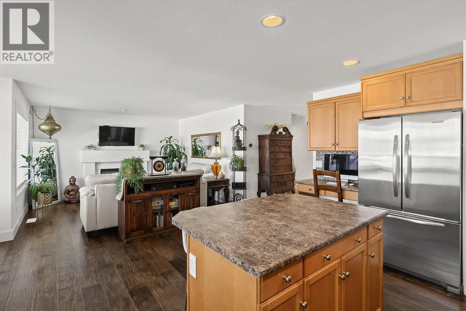 606 South Crest Drive. Kelowna, British Columbia