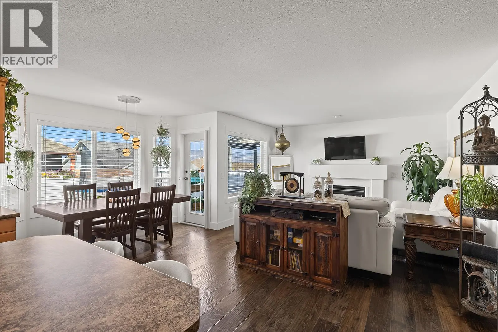606 South Crest Drive. Kelowna, British Columbia