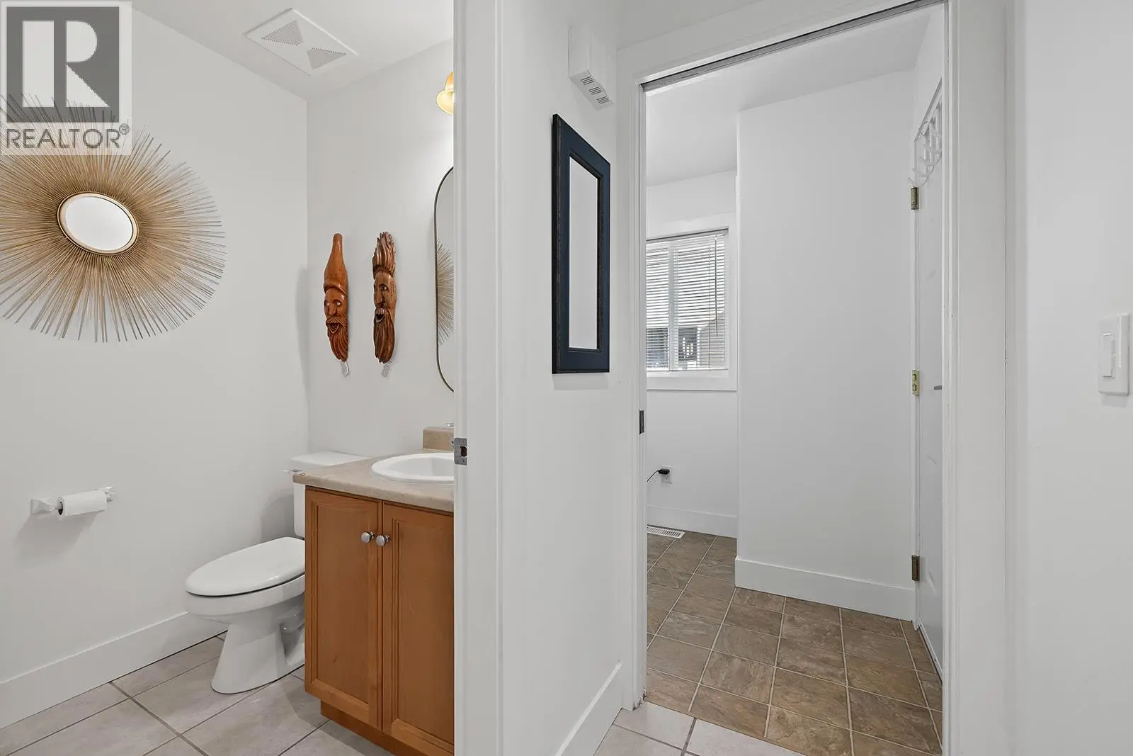 606 South Crest Drive. Kelowna, British Columbia