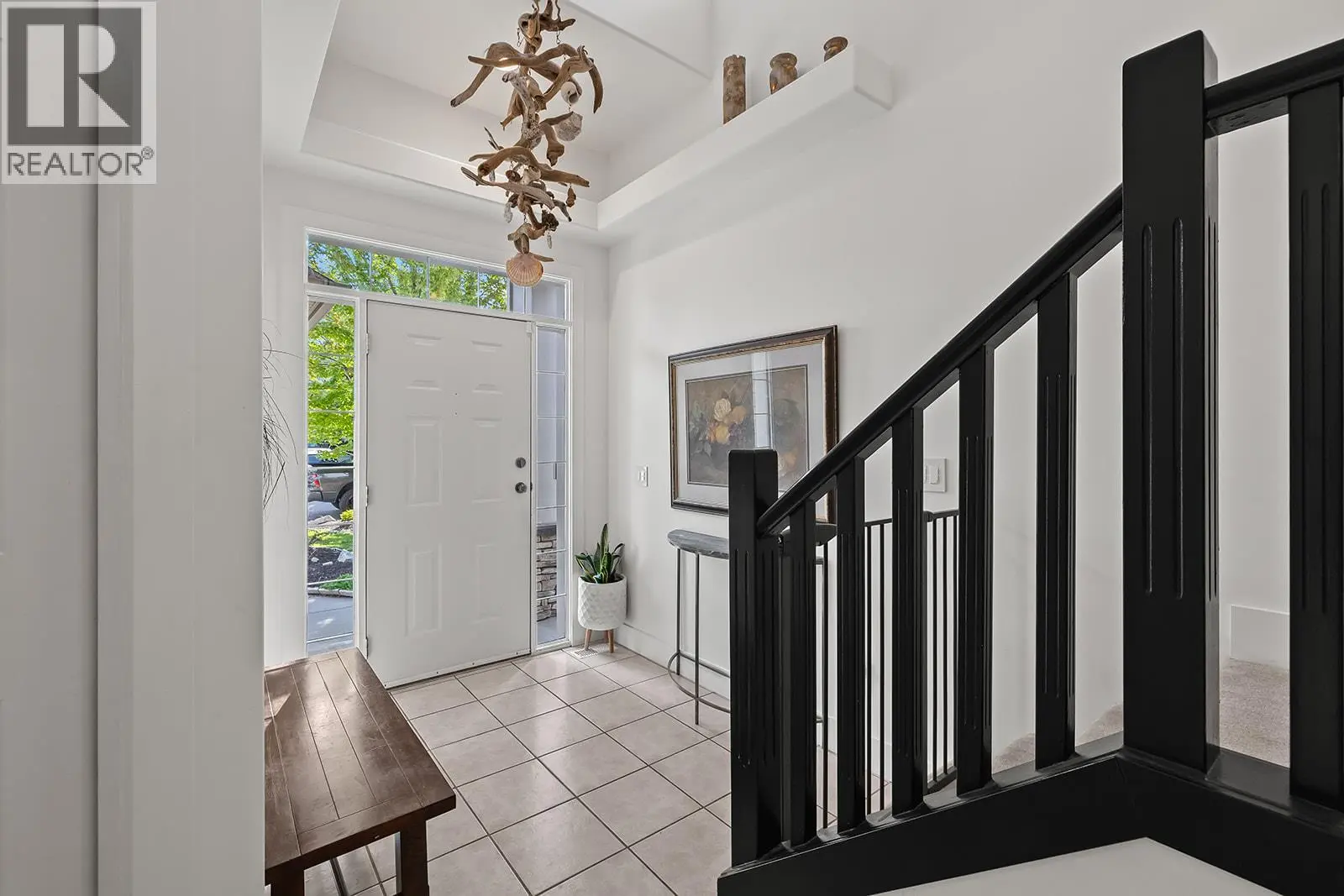 606 South Crest Drive. Kelowna, British Columbia