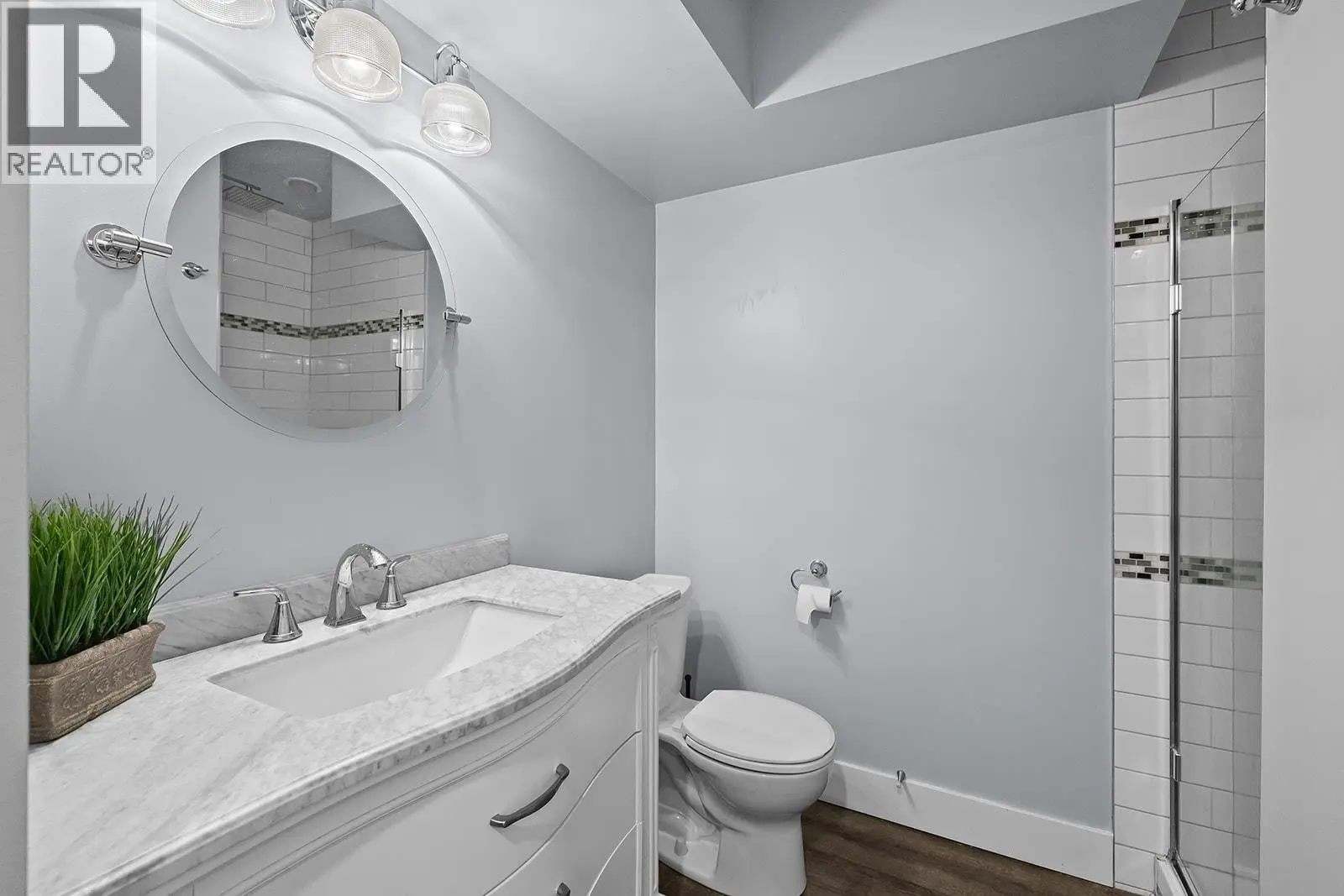 606 South Crest Drive. Kelowna, British Columbia