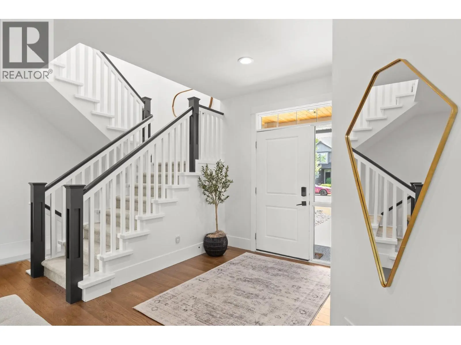 515 Wren Place Unit# 128. Kelowna, British Columbia