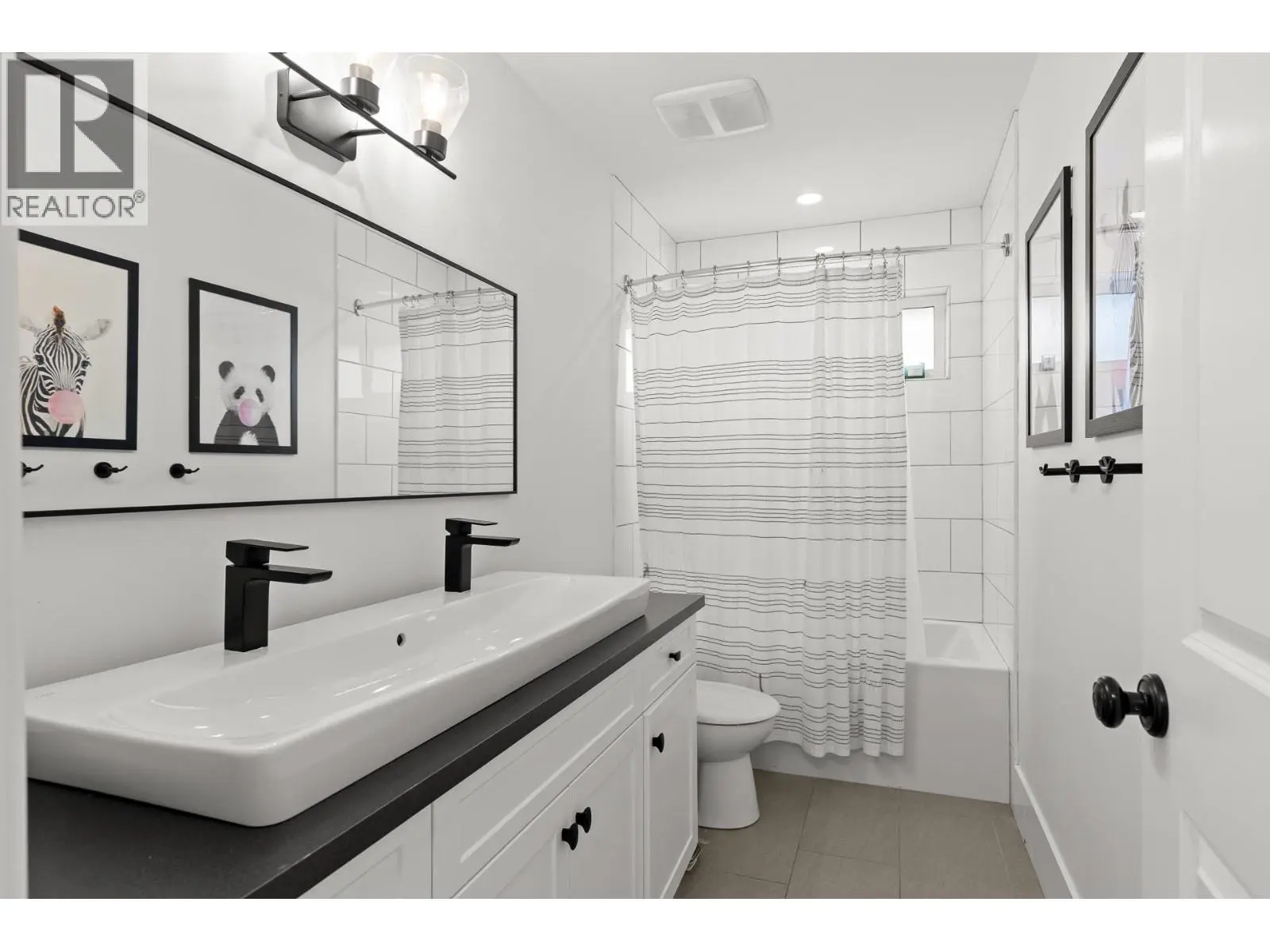 515 Wren Place Unit# 128. Kelowna, British Columbia