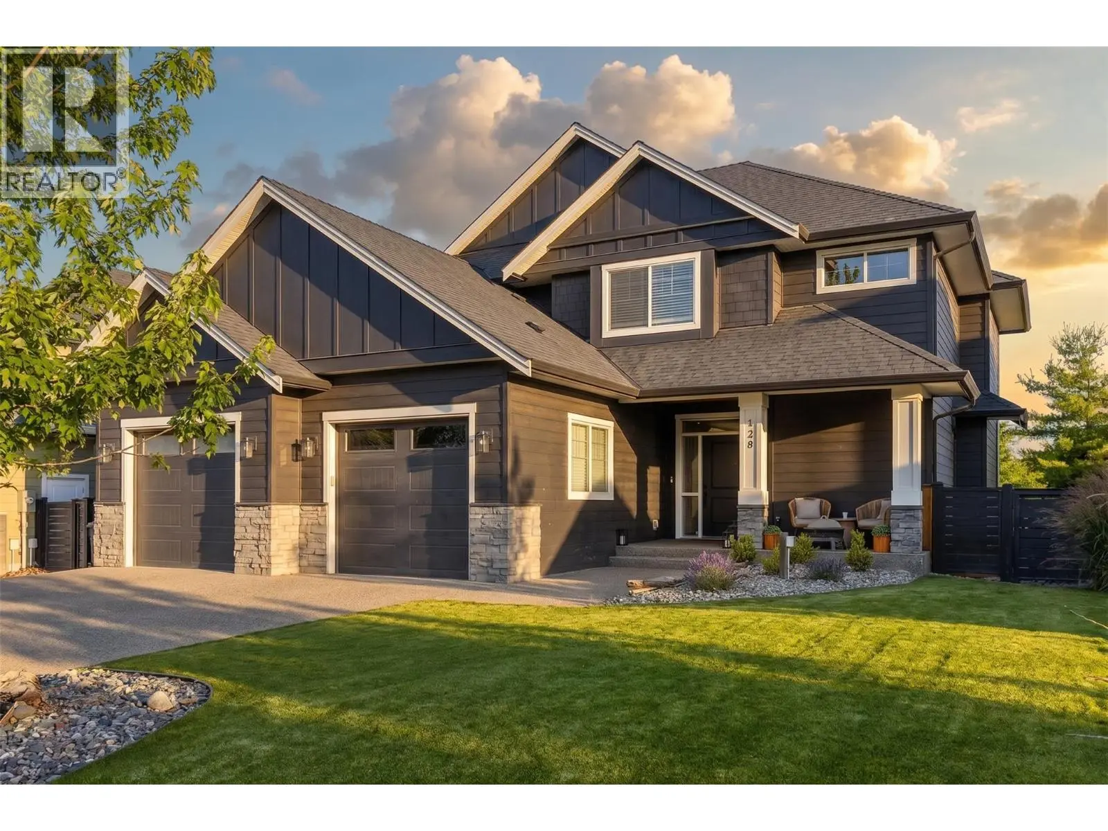 515 Wren Place Unit# 128. Kelowna, British Columbia