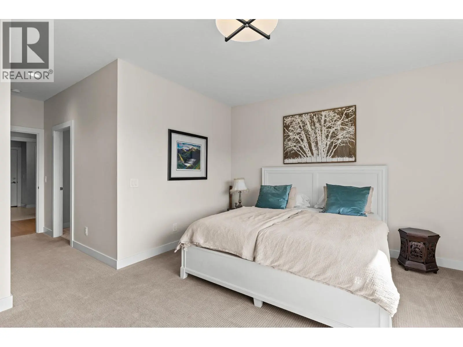 1349 Rocky Point Drive Unit# 8. Kelowna, British Columbia