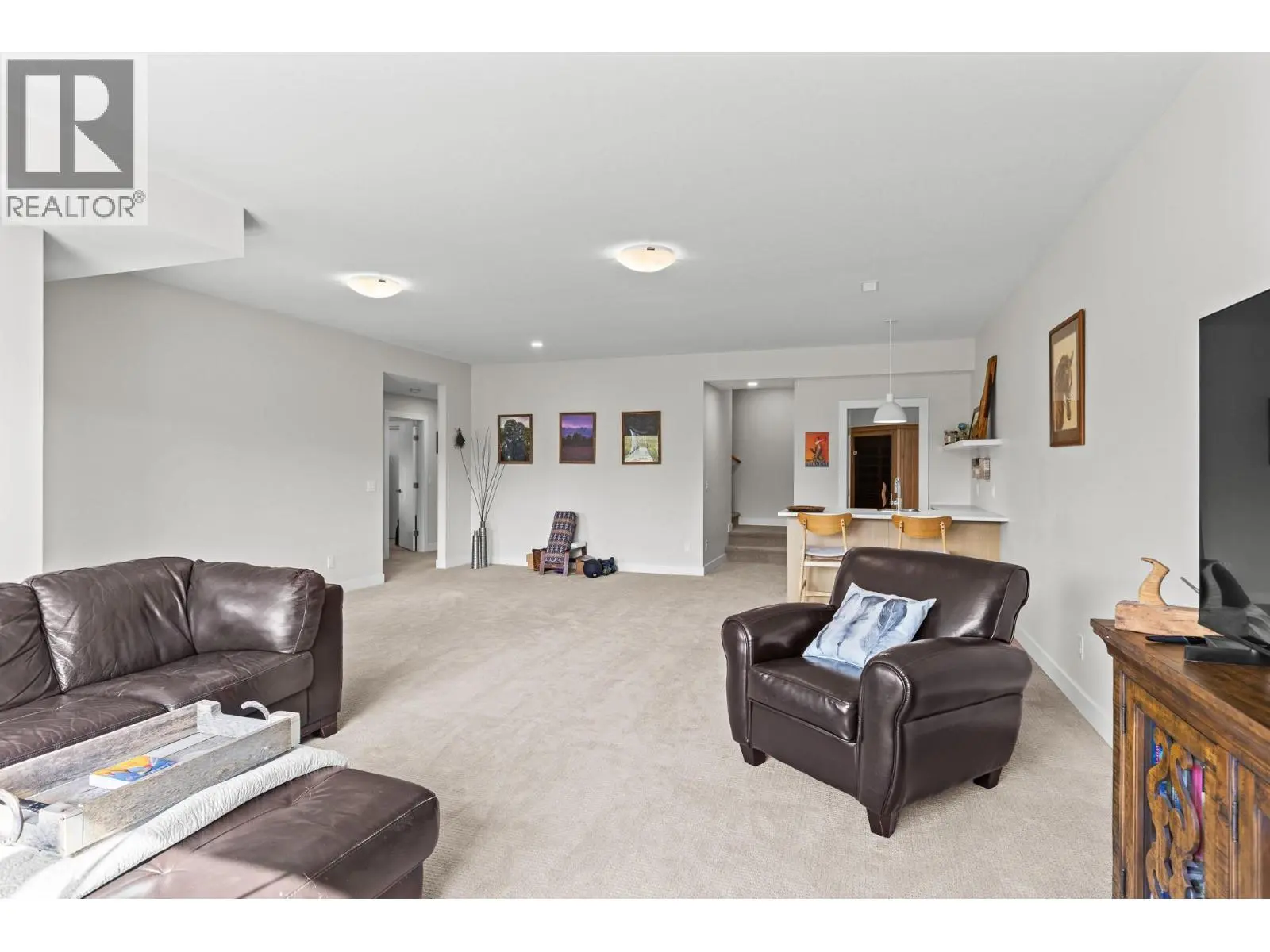 1349 Rocky Point Drive Unit# 8. Kelowna, British Columbia