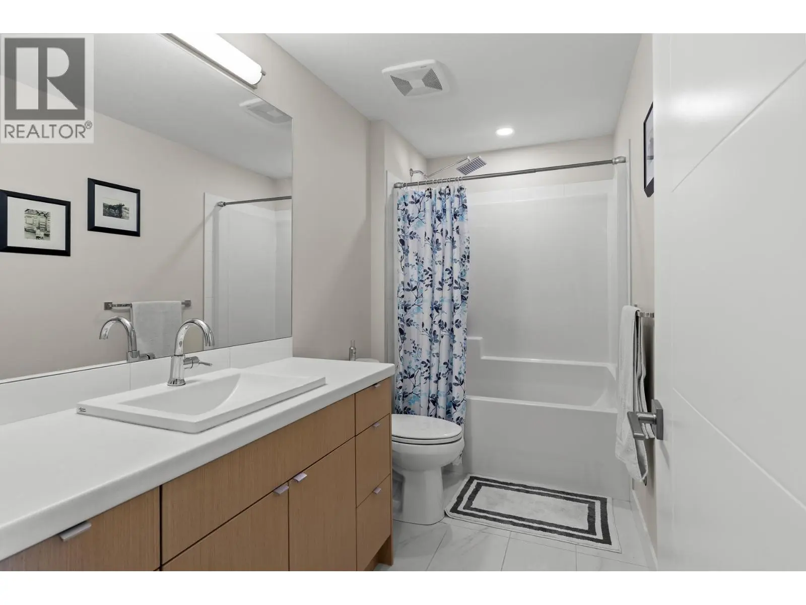 1349 Rocky Point Drive Unit# 8. Kelowna, British Columbia