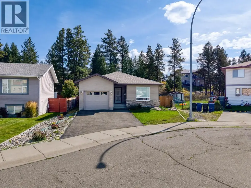 1900 Kelowna Crescent, Cranbrook