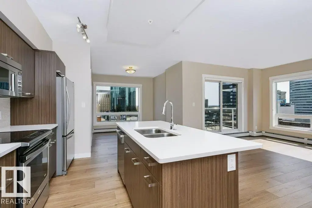 #1002 10410 102 Av Nw, Edmonton