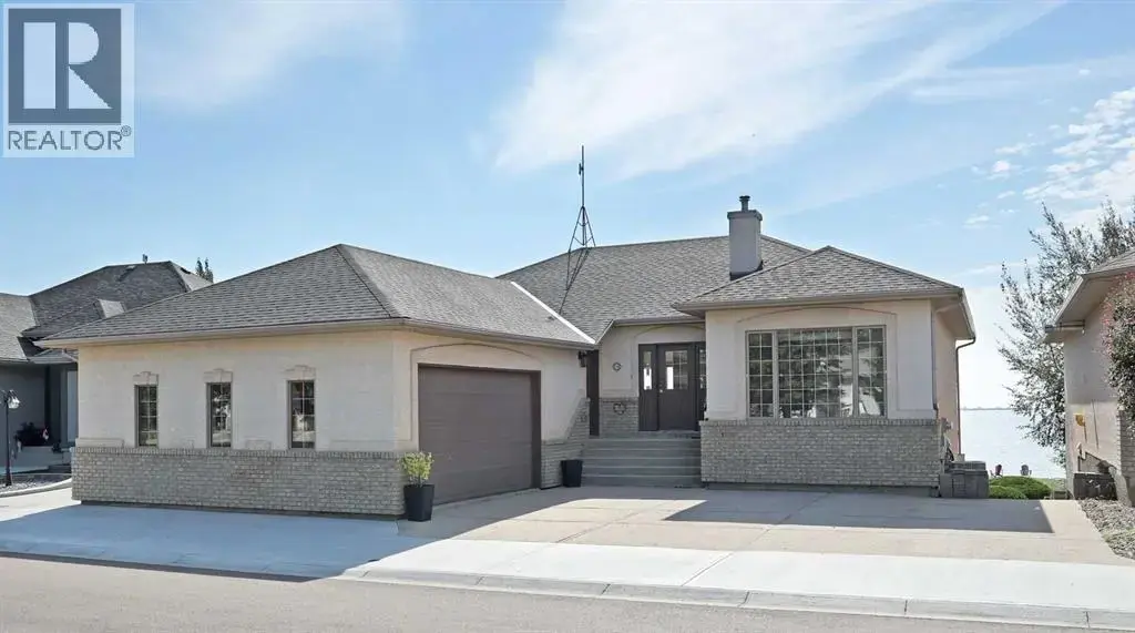14 White Pelican Way, Lake Newell Resort