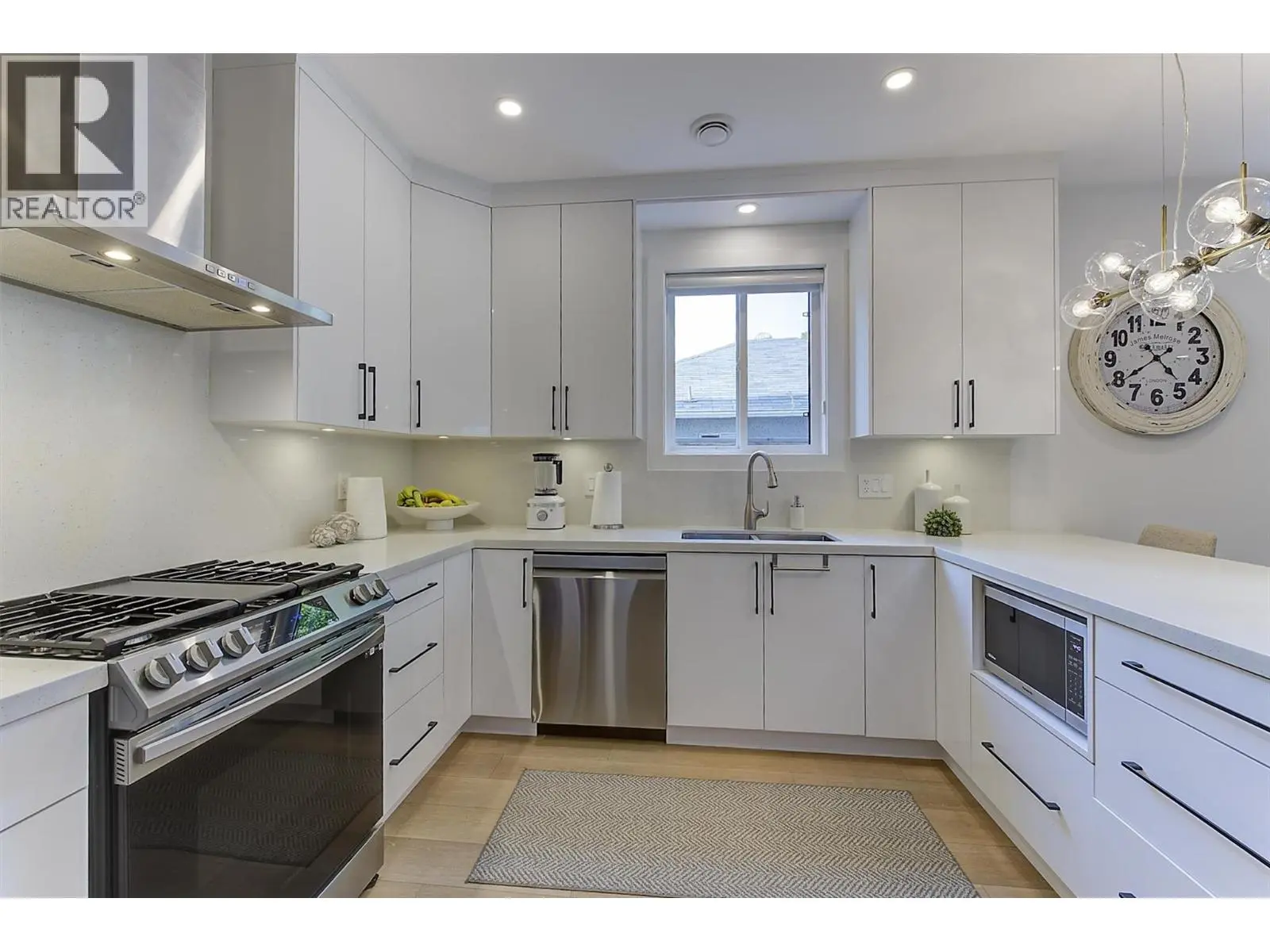2274 Woodlawn Street Unit# 2. Kelowna, British Columbia