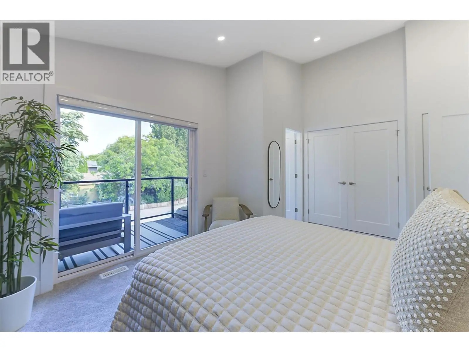 2274 Woodlawn Street Unit# 2. Kelowna, British Columbia