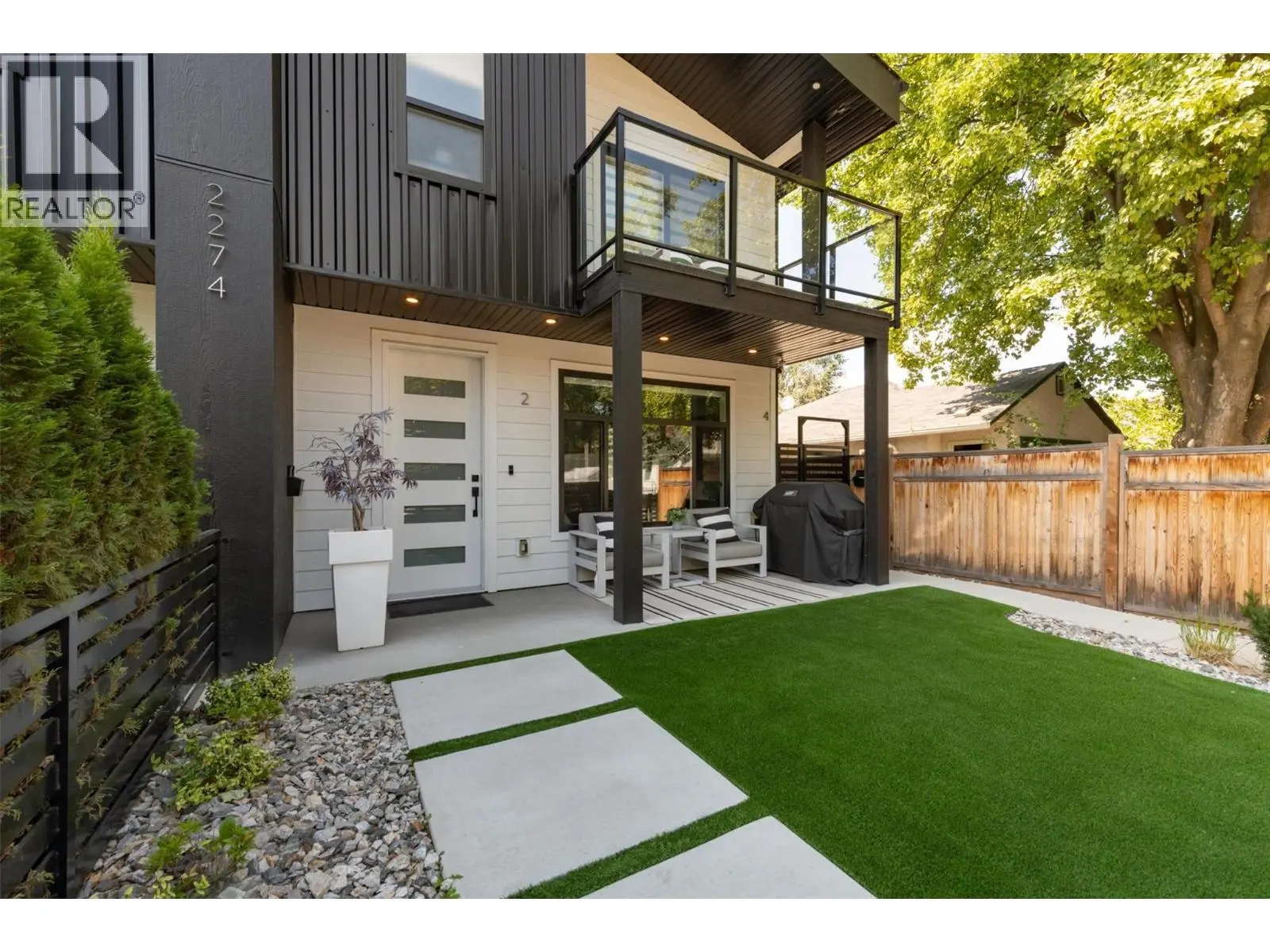 2274 Woodlawn Street Unit# 2. Kelowna, British Columbia