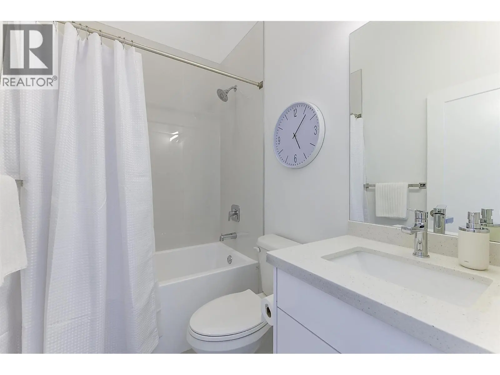 2274 Woodlawn Street Unit# 2. Kelowna, British Columbia